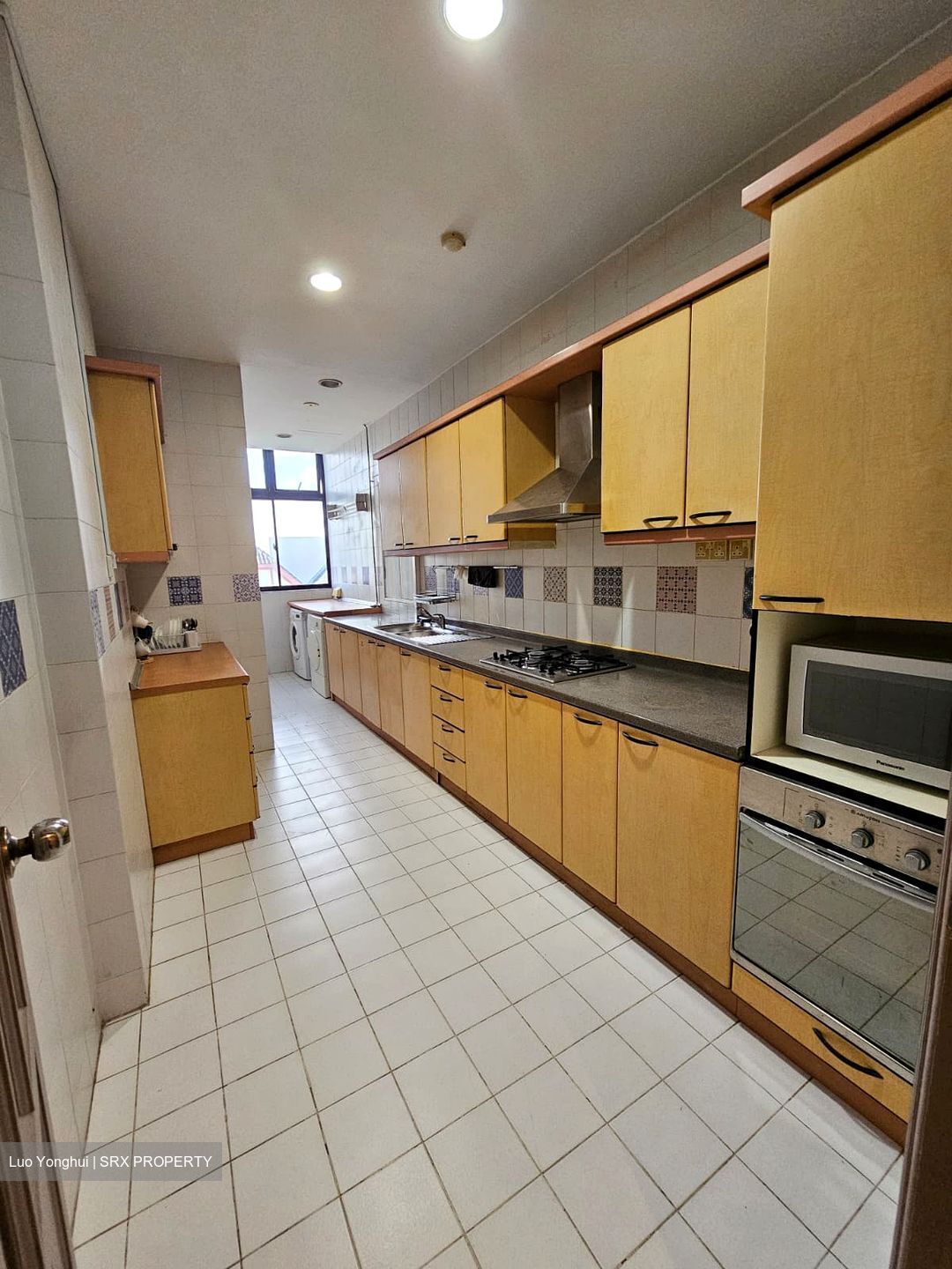 The Summit (D16), Condominium #566337411